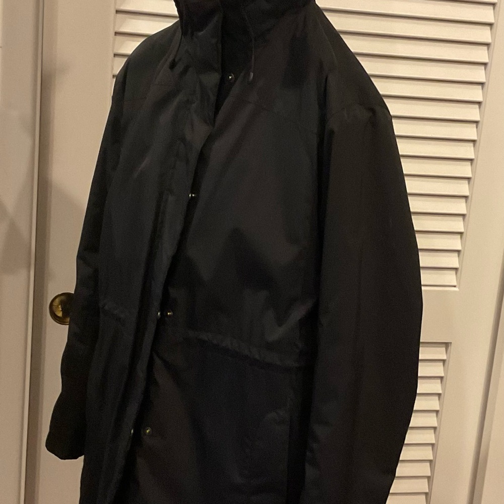 L.L. Bean Black Warm Warmer Jacket - Picture 3 of 12